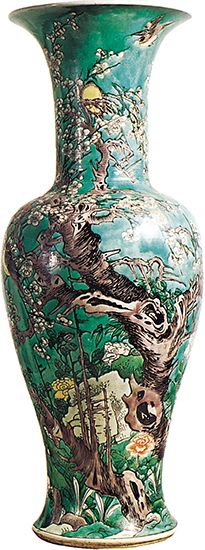 Qing dynasty famille verte vase