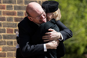 Sally4Ever. Image shows from L to R: David (Alex Macqueen), David's Mum (Jessica Barnes)