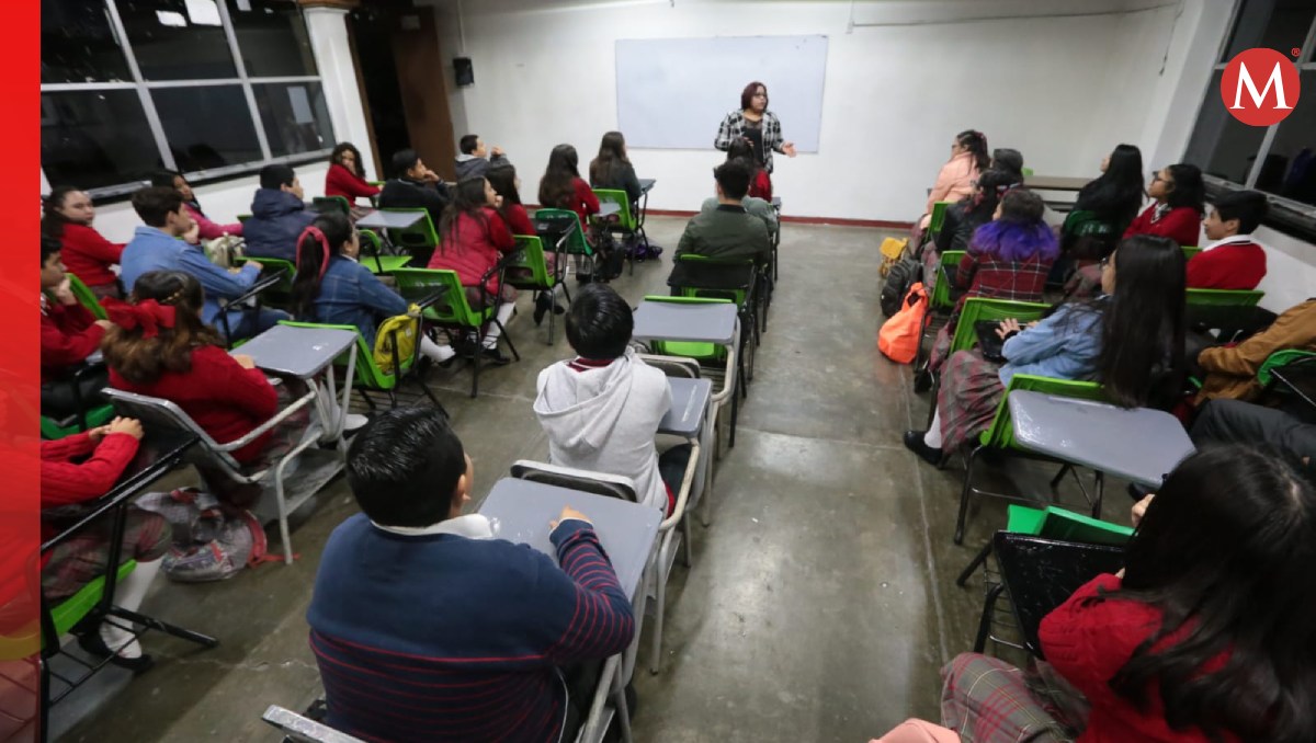 Abren la beca escolar para alumnos de primaria y secundaria de Edomex. Foto: (Tania Contreras)