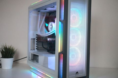 Corsair iCUE 5000T RGB