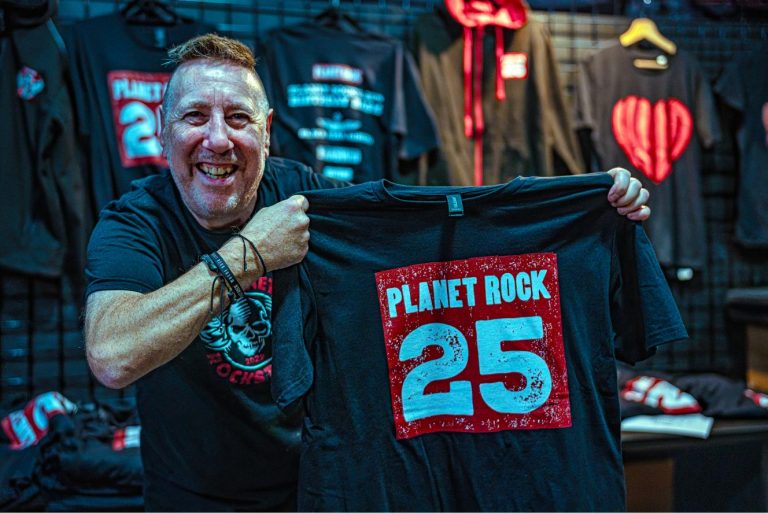 Planet Rock 25th Birthday Party – 15/11/2024 – KKS Steel Mill, Wolverhampton – Photos: Manny Manson Images That Rock