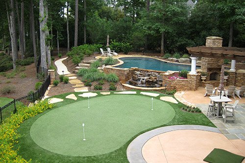 Outdoor Putting Green