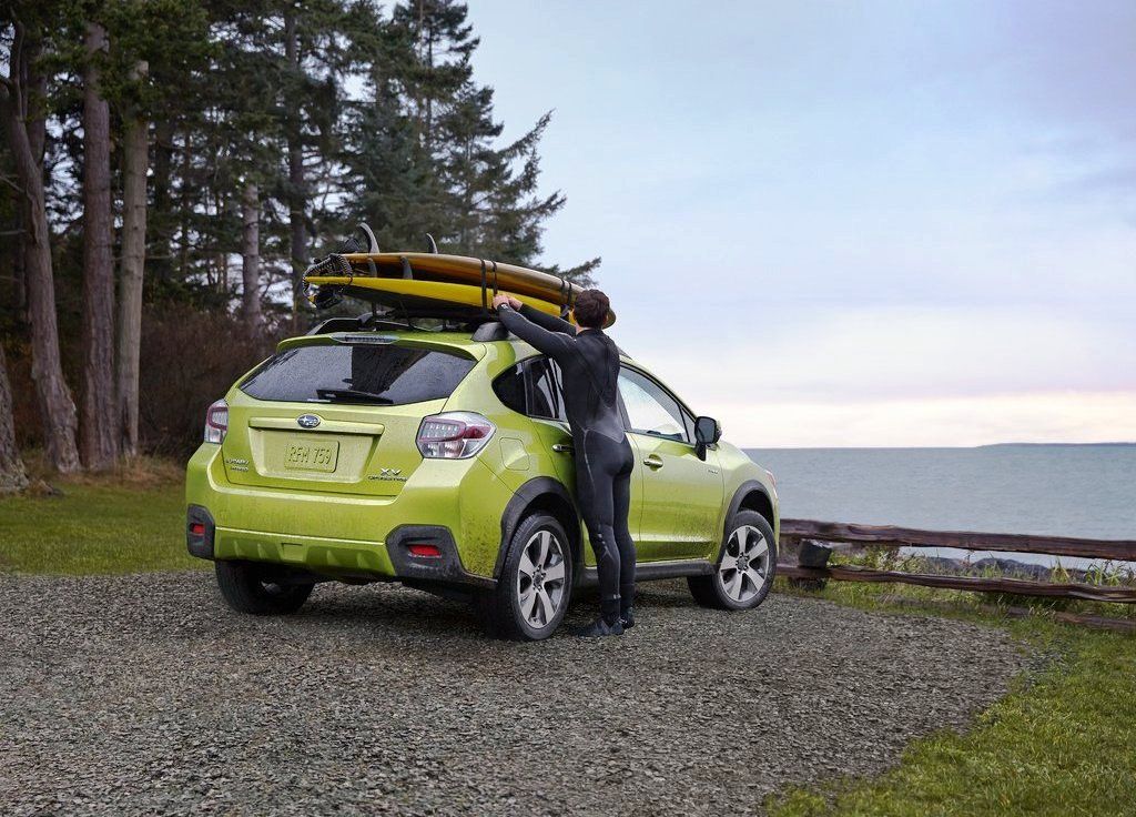 2014 Subaru Xv Crosstrek Hybrid Rear Angle (View 3 of 7)