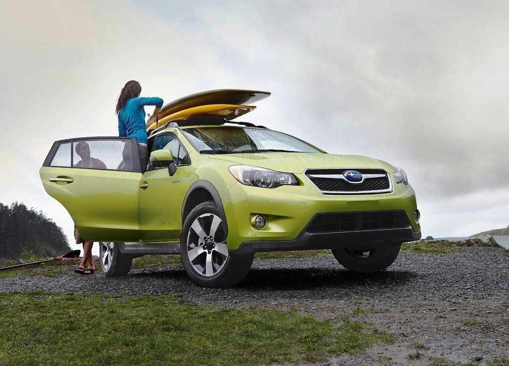 Featured Photo of 2014 Subaru XV Crosstrek Hybrid Specs Review