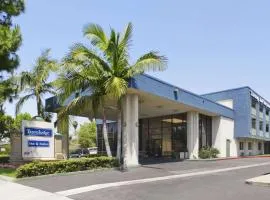 Travelodge Inn & Suites by Wyndham Anaheim on Disneyland Dr