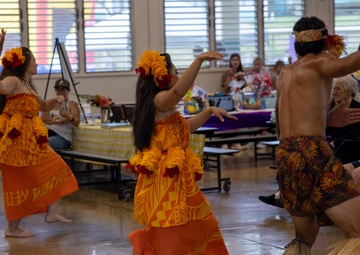 MALS-24 Marines Volunteer at Ahuimanu Elementary School