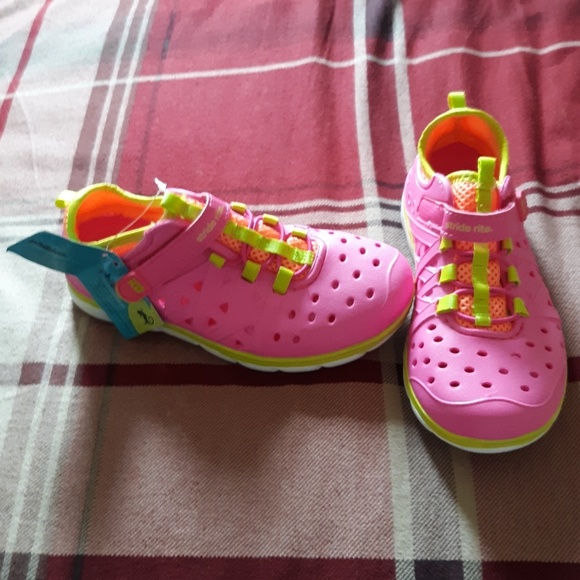 Stride Rite Other - New Stride Phibian rite shoes