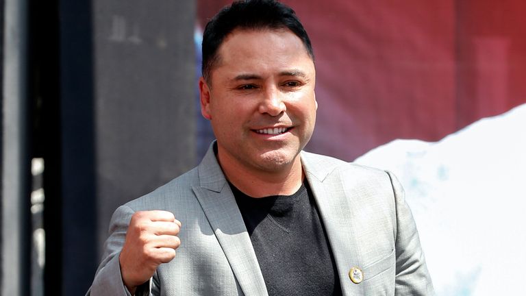 Oscar De La Hoya last contested a boxing fight 13 years ago