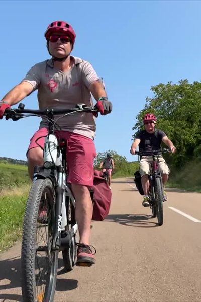 Visites guidées des vignobles bourguignons à vélo électrique