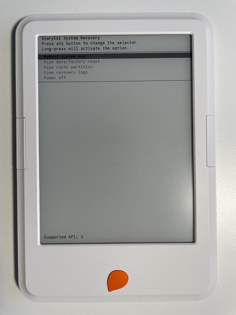 Photo of 2nd generation Storytel Reader in recovery mode