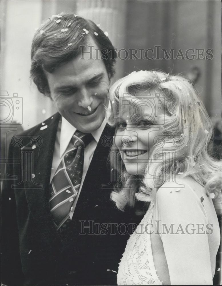 Press Photo Model Felicity Devonshire Marries Lawyer Thomas Devonshire ...