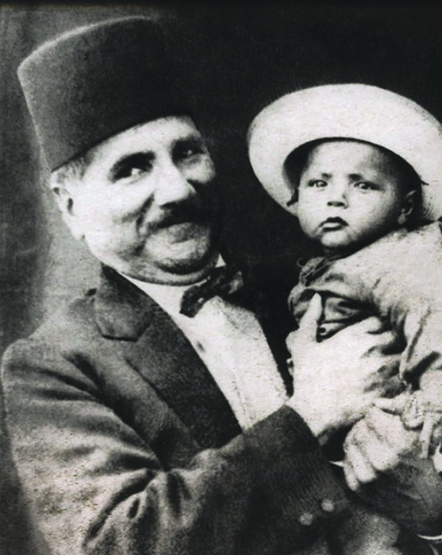 Sir Muhammad Iqbal with his son Javed Iqbal in 1925. Javed was a philosopher of sorts himself and pursued a career in law, serving as a Justice of the Supreme Court of Pakistan after having been the Chief Justice of Lahore High Court. Photo: The Allama Iqbal Collection.