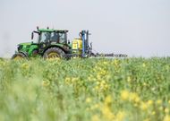 Glyphosate : la Commission européenne propose de renouveler son autorisation pour 10 ans