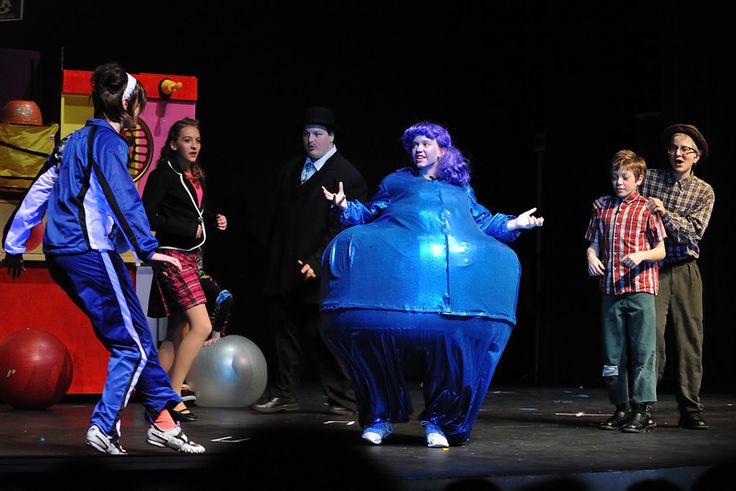 Violet Blueberry | Blueberry girl, Cool costumes, Violet willy wonka