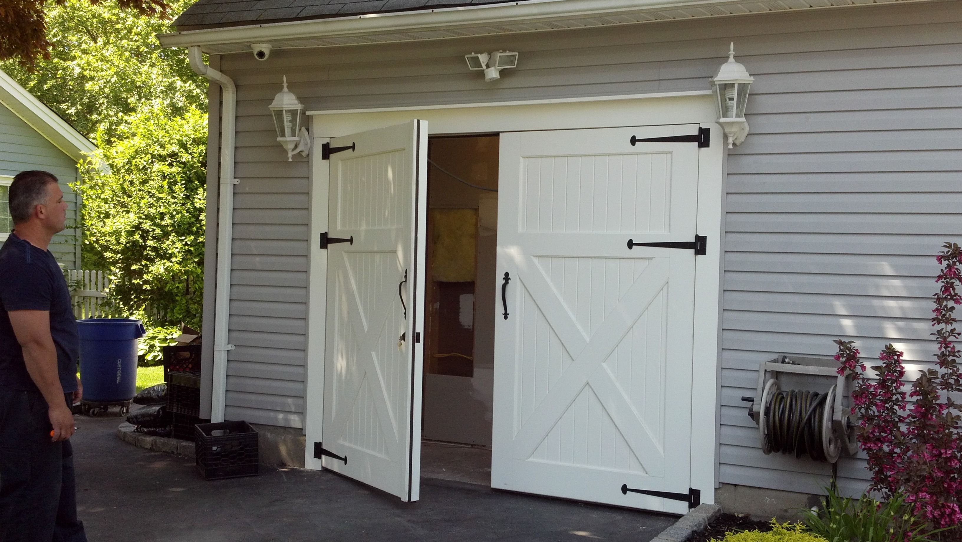 Swinging Barn Doors For Garage - BARN GIO