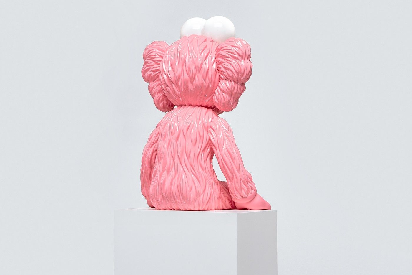 Kaws Elmo Pink - THE SHOOT