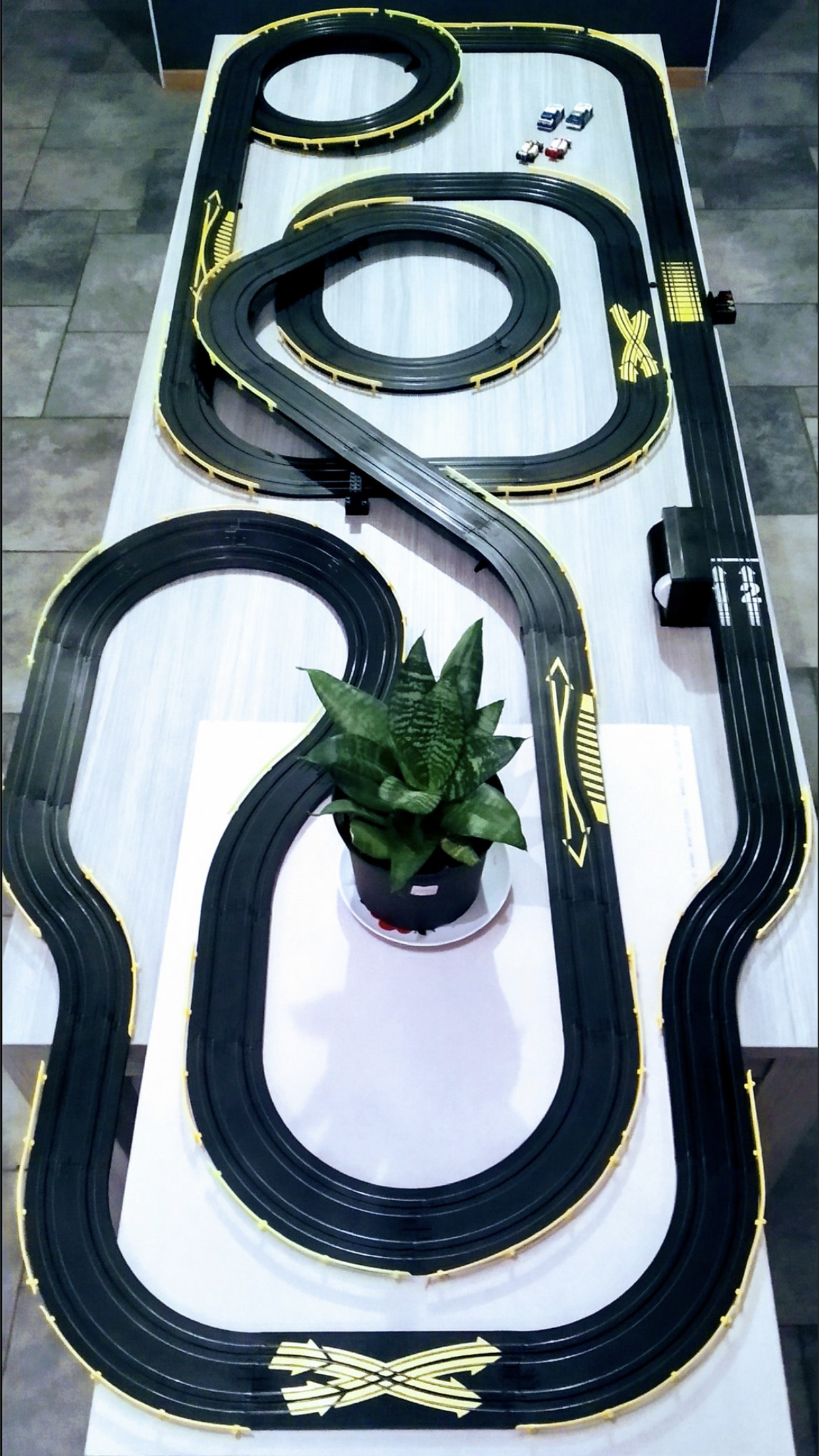 Download AFX 2 lane track in 2020 | Slot car tracks, Slot car racing, Ho slot cars