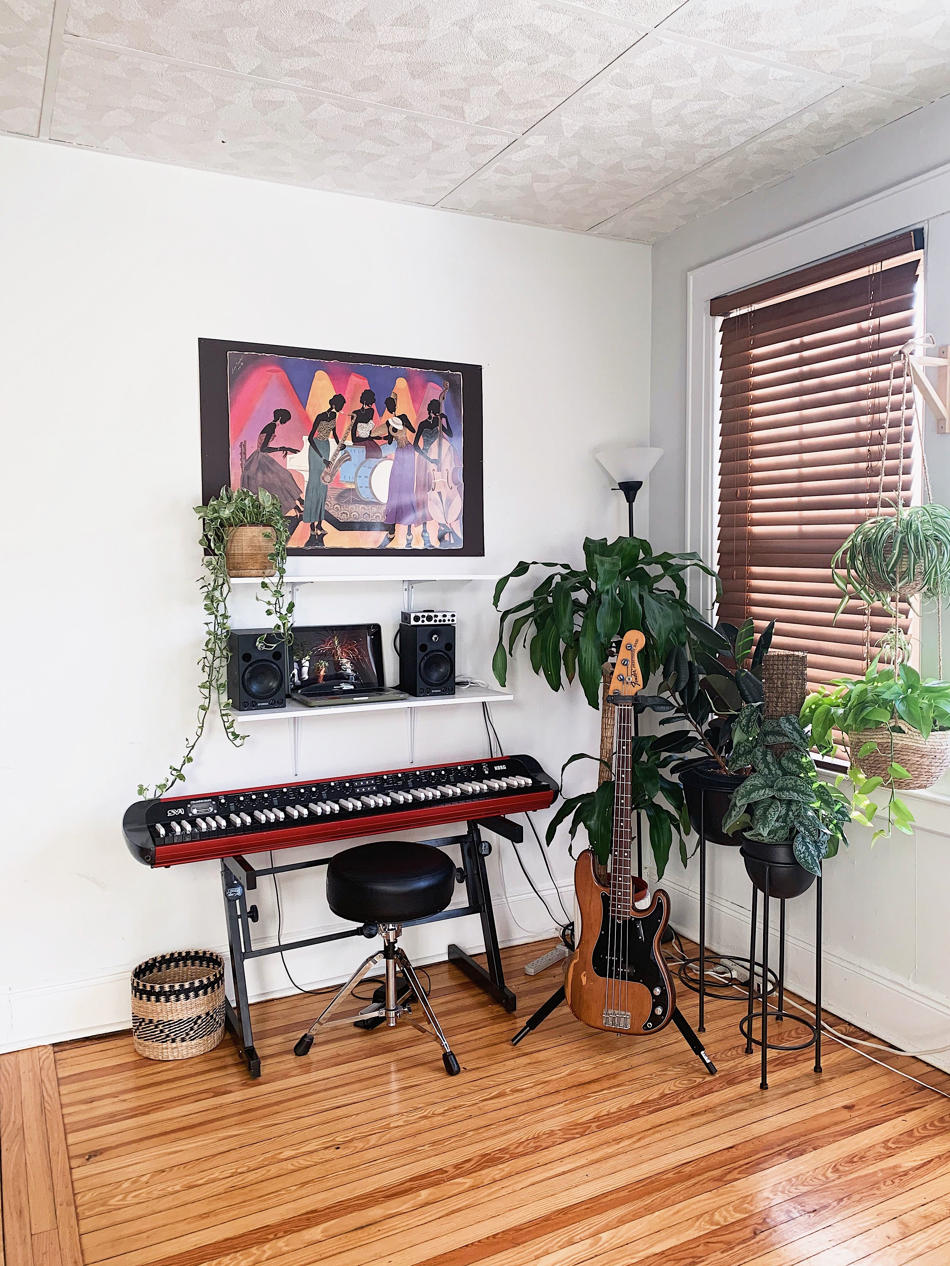 Music room decor home | Home music rooms, Music room decor, Music ...