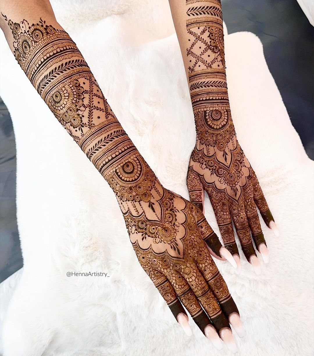 HENNA ARTISTRY on Instagram: “Rabia’s bridal henna 💕 For more ...