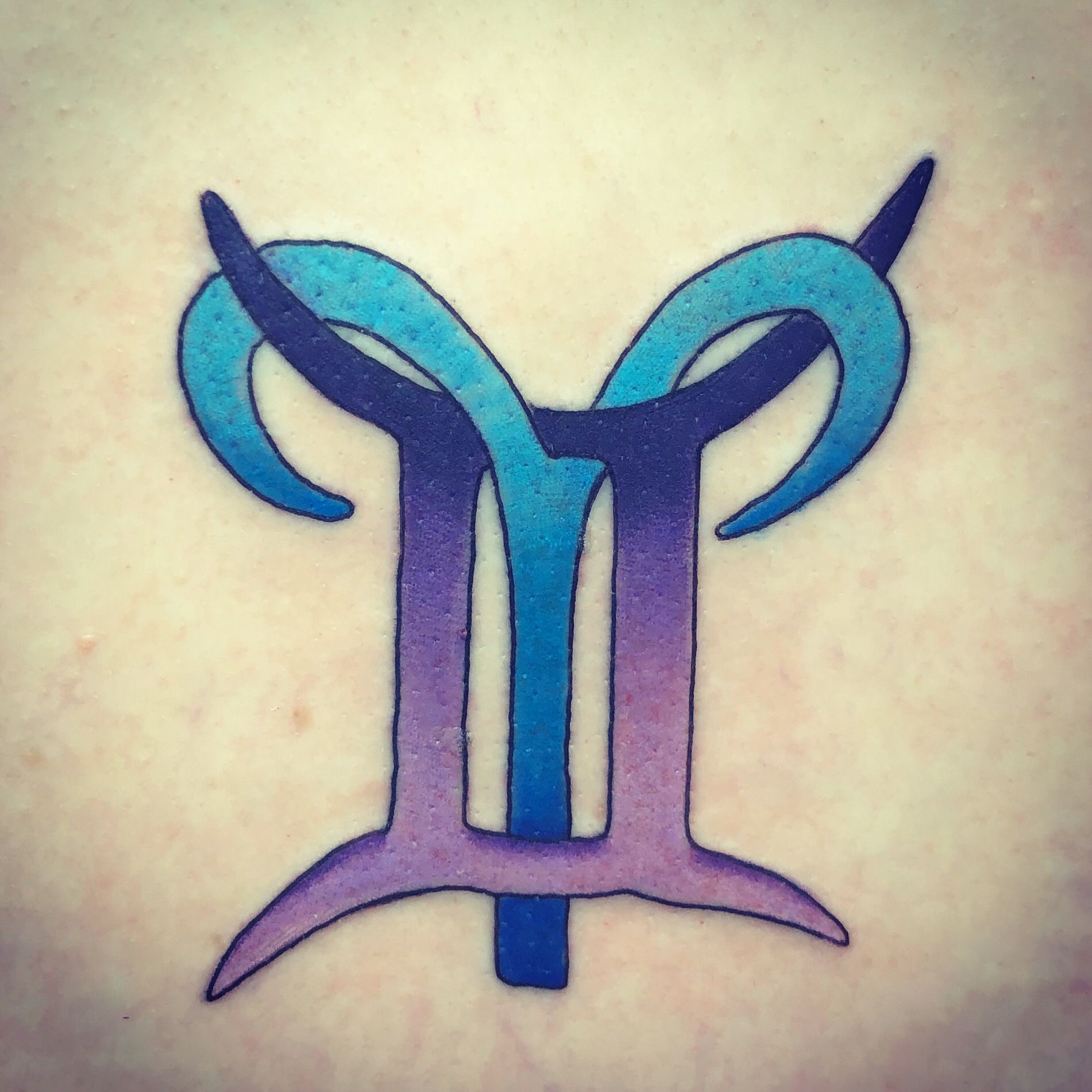 Arriba 69+ imagem simbolo de geminis para tatuajes - Thptletrongtan.edu.vn