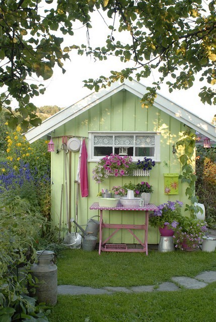 10 Cool Garden Potting Sheds - Shelterness