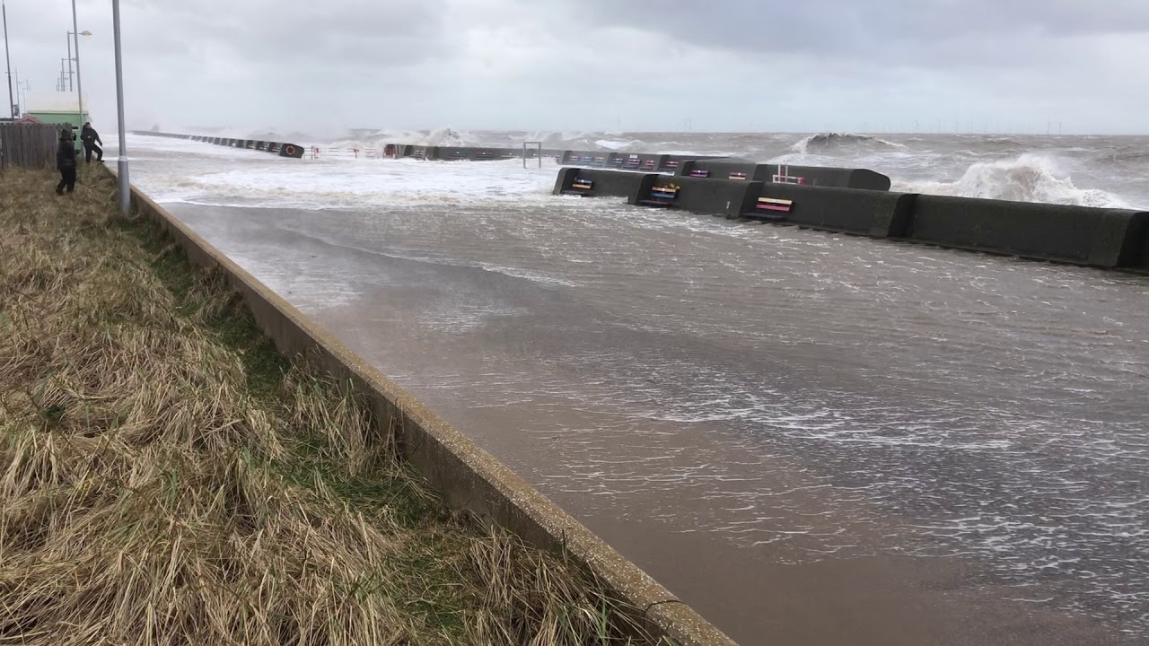 New Brighton Storm Surge Begins 11.2.2020 - YouTube