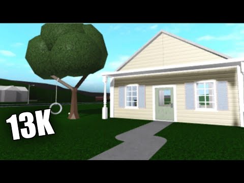 BLOXBURG| Colorful Kids Playhouse | House Build - YouTube