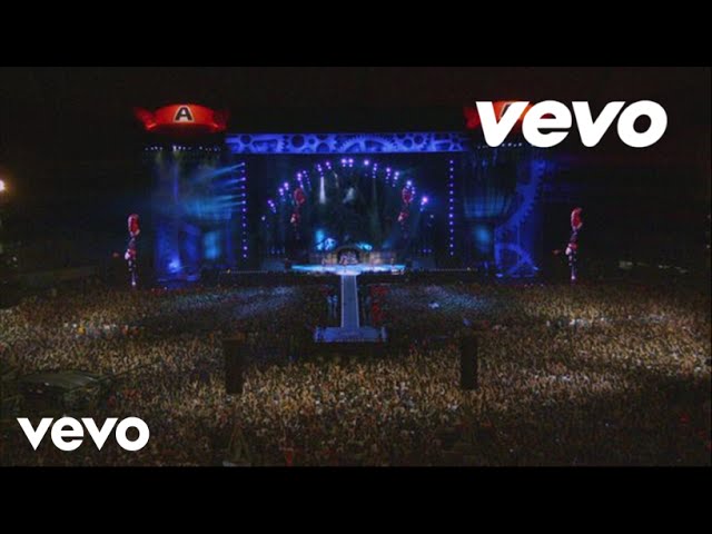 Thunderstruck (Live) - AC/DC: Song Lyrics, Music Videos & Concerts