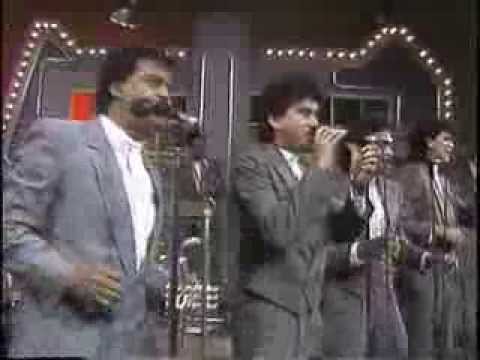 WILFRIDO VARGAS (video 80's) - A Millon - YouTube