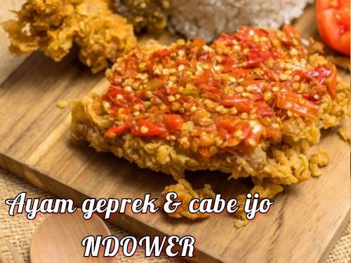 AYAM GEPREK & CABE IJO NDOWER , Batam