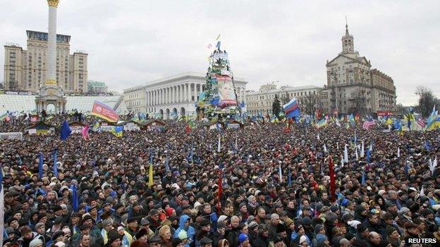 Pro-EU protest in Independence Square (Maidan) in Kiev, Ukraine (8 Dec 2014)