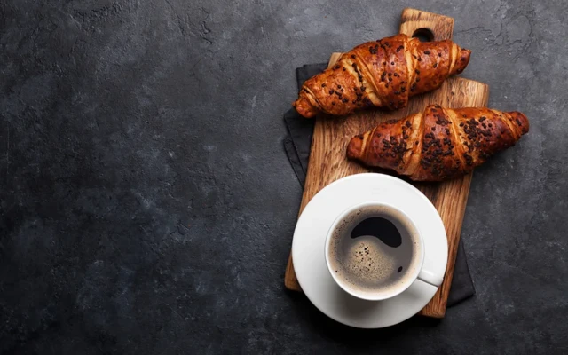 Café et croissant