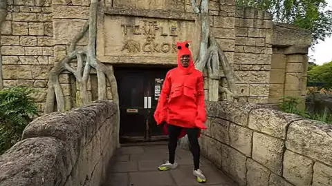 YouTube KSI dressed as a lobster