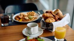 Es importante que desayune en las primeras horas del día.