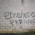 Grafitis en apoyo a Edmundo González