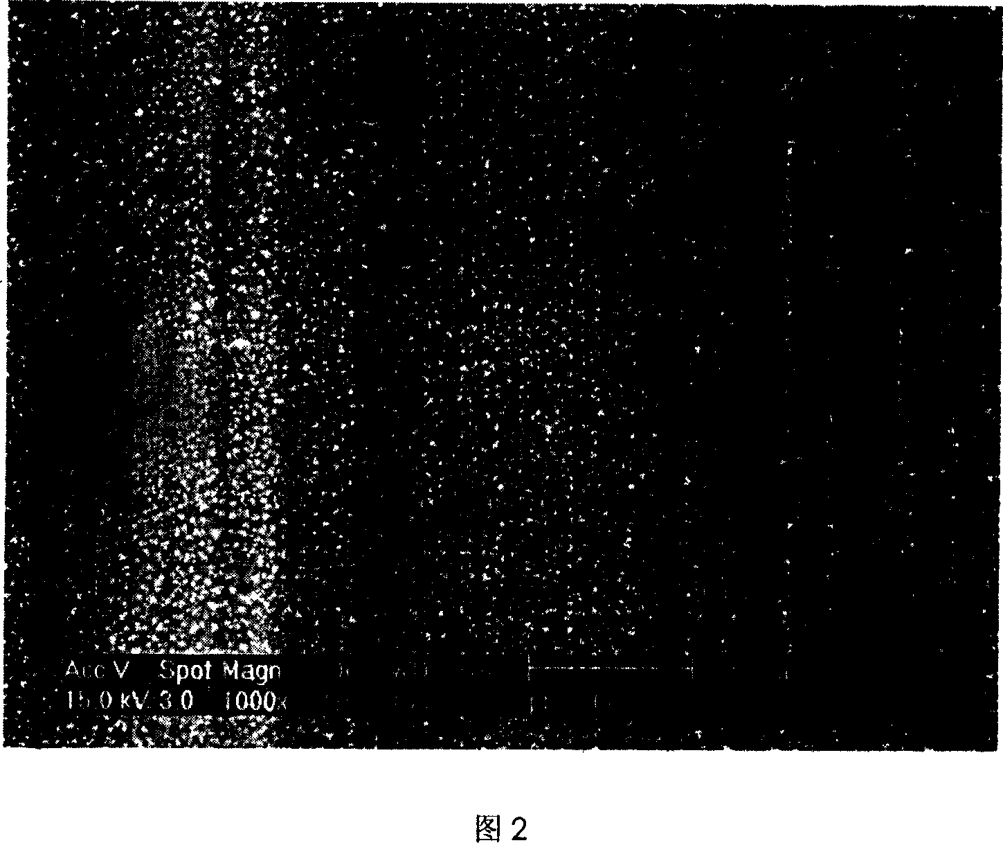 Chromium-free treating liquid for preparing erosion-resisting oxide film on aluminum alloy surface, treating and using method thereof