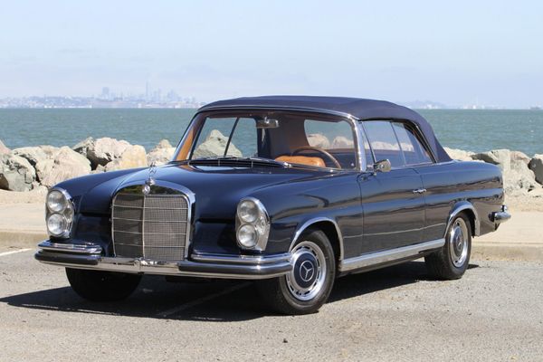 1962 Mercedes-Benz 220SEb Cabriolet