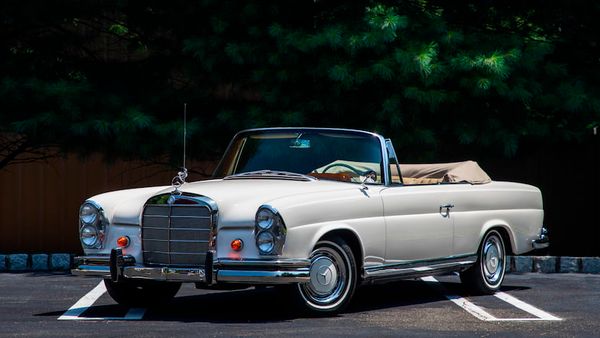 1963 Mercedes-Benz 220SE Convertible