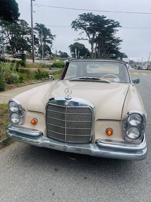 1964 Mercedes-Benz 220SE Convertible