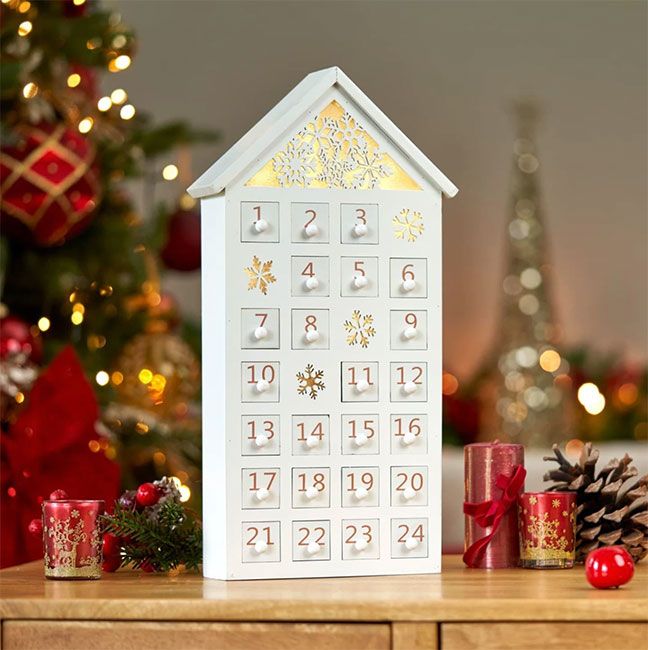 8 LED light-up advent calendars for Christmas 2021 | HELLO!