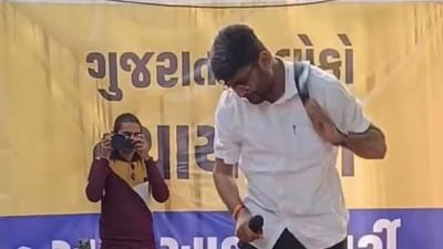 AAP leader Gopal Italia takes out his belt, flogs himself in public in Surat