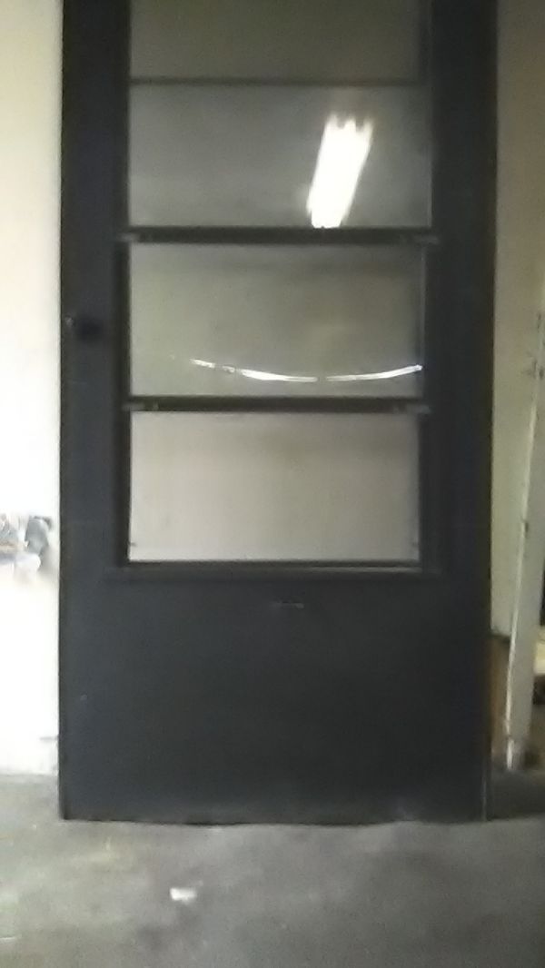 Storm door 36 inches wide standard size vdoor for Sale in 