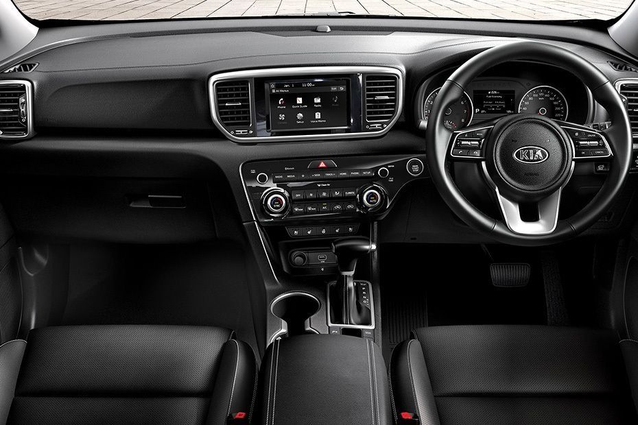 Kia Sportage (2018) Interior 001