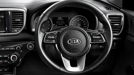 Kia Sportage (2018) Interior 002