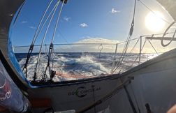 Enorme coup de Herrmann, le vent en berne… Le journal du Vendée Globe