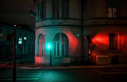 Retour de la lumière dans certaines rues de Bordeaux, après une pétition  