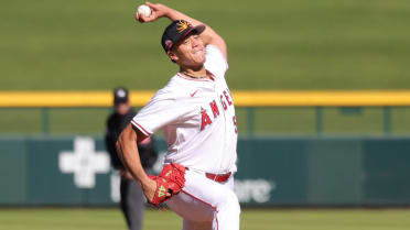 Angels' late-blooming southpaw starting to flip script in Fall League