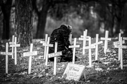 Alpenpodcast: Ein improvisiertes Denkmal für Opfer von Femiziden in Wien