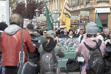 Rechtsextremismus: Anhänger des III. Wegs demonstrieren am 1. Mai in Zwickau.