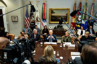 US-Wahl: US Präsident Joe Biden während eines Updates zur Reaktion des Bundes auf Hurrikane Helene und Milton im Roosevelt Room des Weißen Hauses in Washington DC am Dienstag